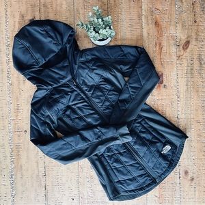 The North Face Pseudio Lightly Insulated Hooded Jacket Black and Dark Gray Small